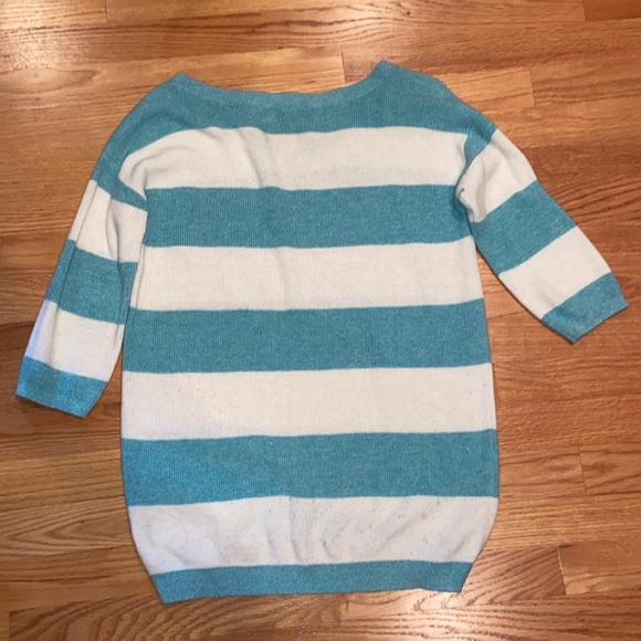 Oversized Sweater with 3/4 sleeve - Picture 3 of 4